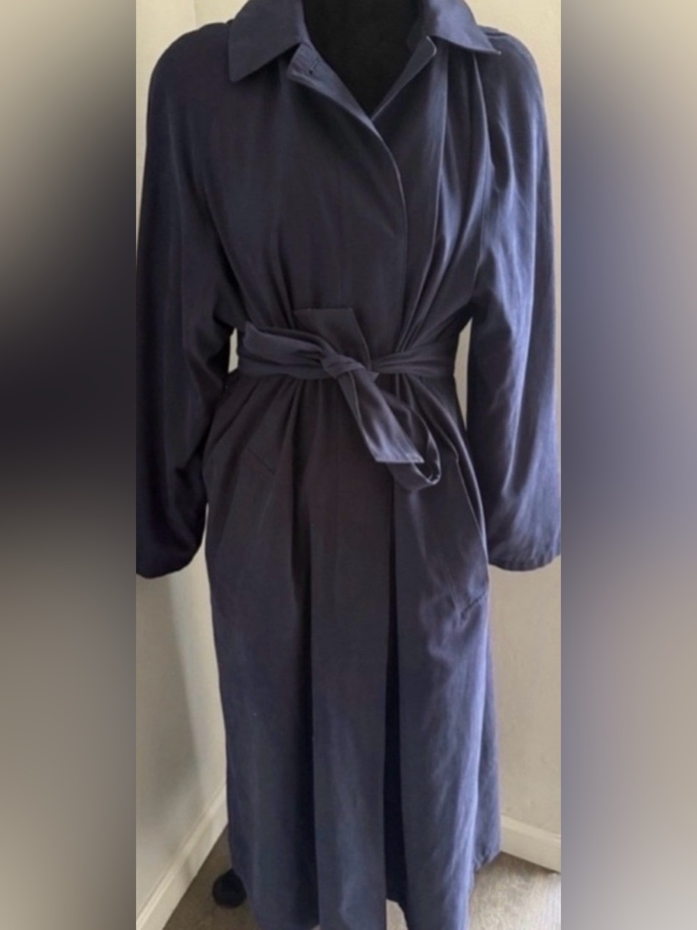 Women’s London Fog Trench Coat (Size M)